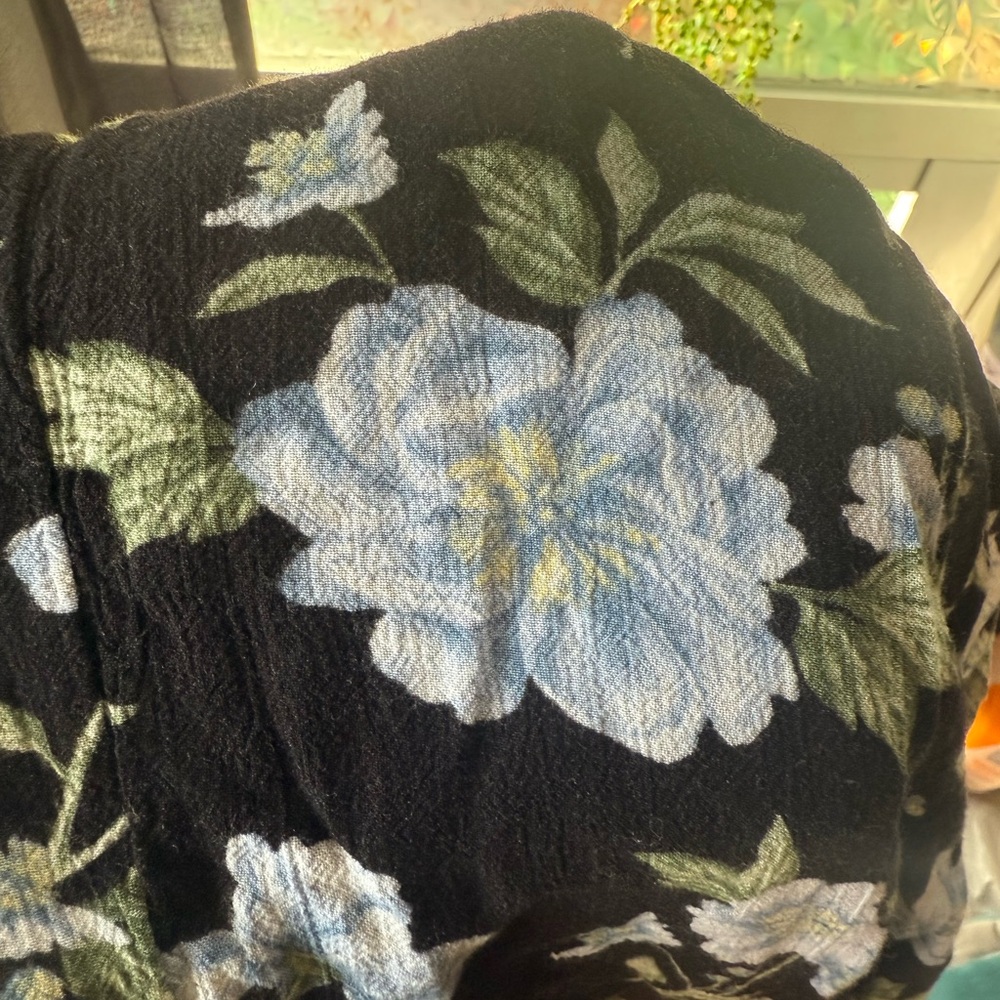 Black Floral Wrap Pants - Picture 6 of 7